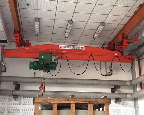 1633772665997190.jpg 防爆电动单梁起重机.JPG